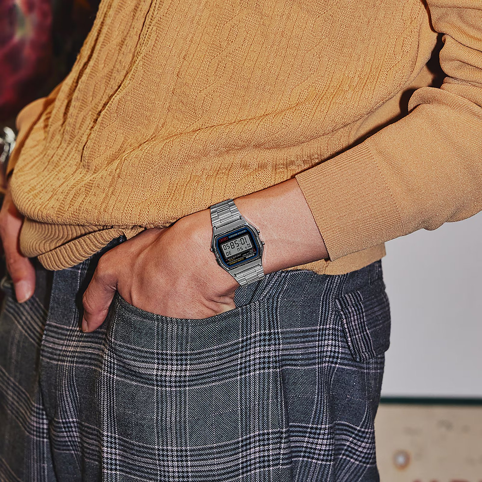 A158WA-1_wrist